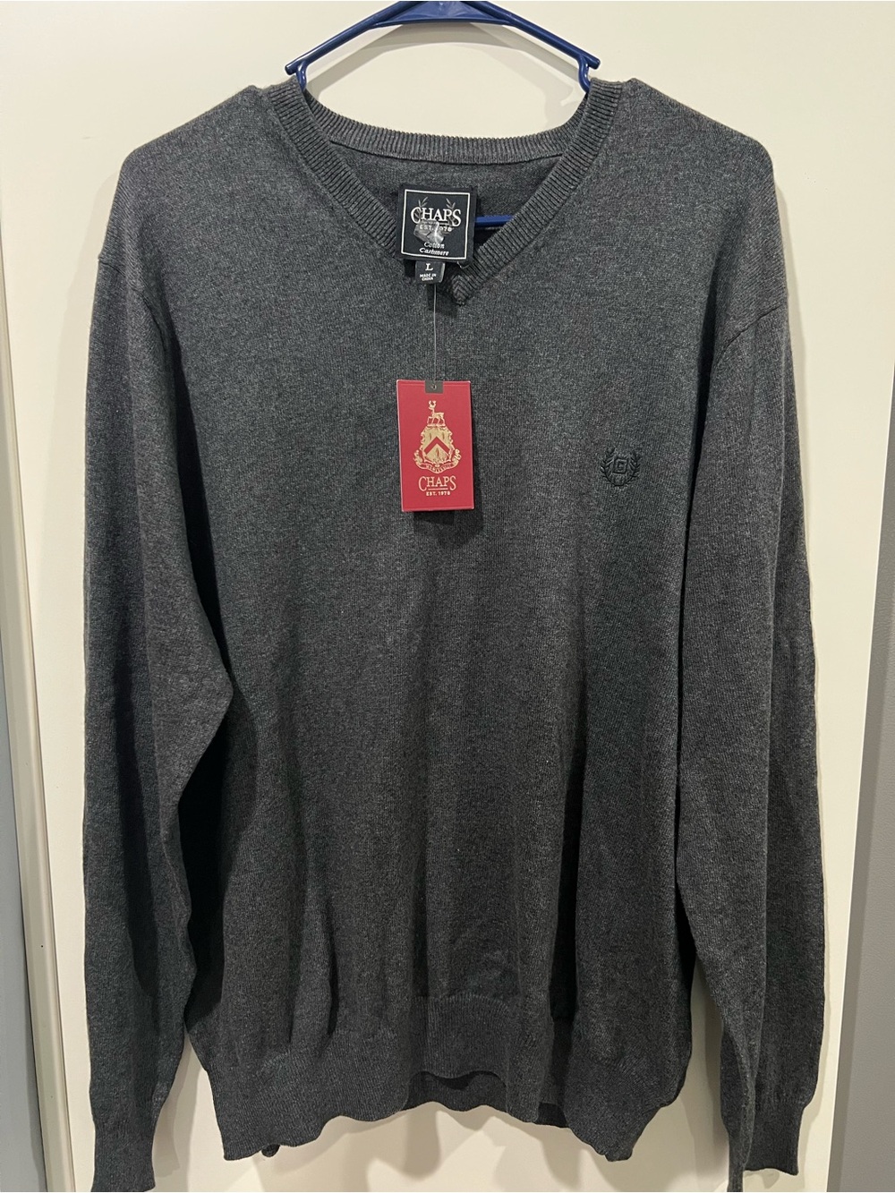 Chaps Men’s Dark Charcoal V-Neck Sweater